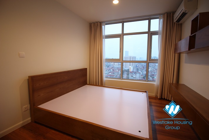 Lake view three bedrooms apartment for rent in Watermark, Tay Ho, Ha Noi